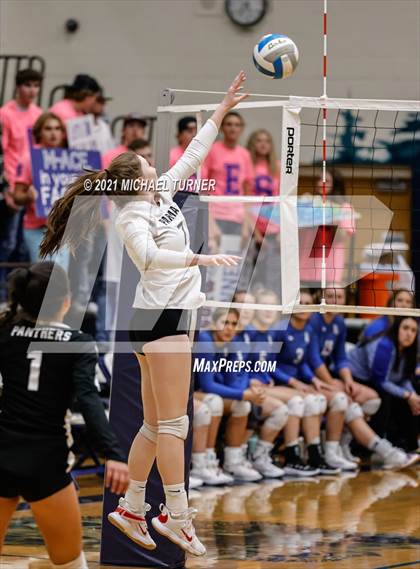 Thumbnail 2 in Parma vs Sugar-Salem (3A State Final)  photogallery.