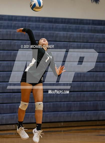 Thumbnail 2 in Parma vs Sugar-Salem (3A State Final)  photogallery.
