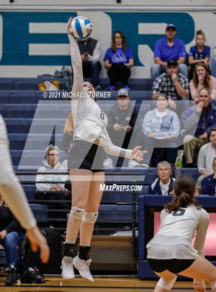 Thumbnail 1 in Parma vs Sugar-Salem (3A State Final)  photogallery.