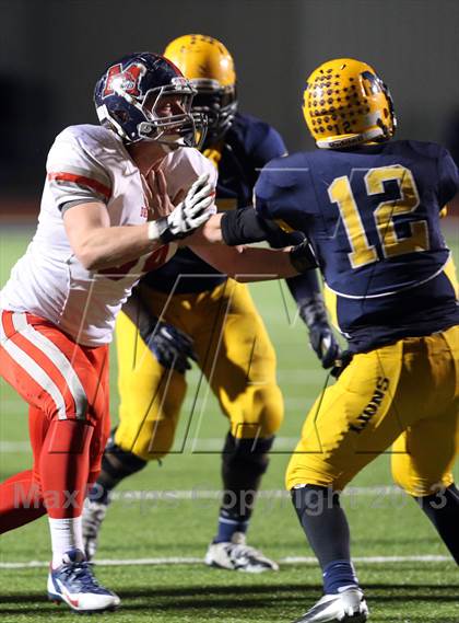 Thumbnail 1 in Boyd vs McKinney photogallery.