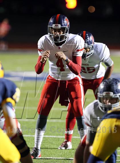 Thumbnail 3 in Boyd vs McKinney photogallery.