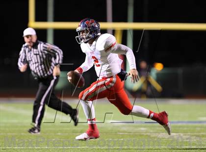 Thumbnail 3 in Boyd vs McKinney photogallery.