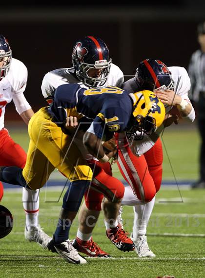 Thumbnail 1 in Boyd vs McKinney photogallery.