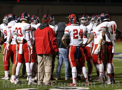Thumbnail 3 in Boyd vs McKinney photogallery.