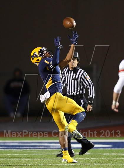 Thumbnail 2 in Boyd vs McKinney photogallery.