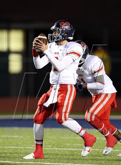 Thumbnail 3 in Boyd vs McKinney photogallery.