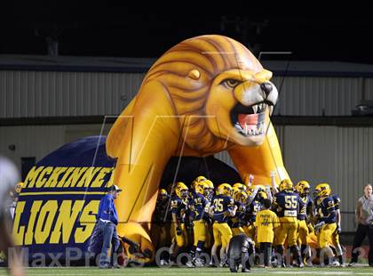 Thumbnail 1 in Boyd vs McKinney photogallery.