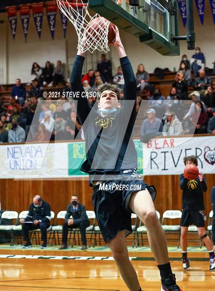 Thumbnail 2 in Del Oro vs Placer (Kendall Arnett Tournament) photogallery.