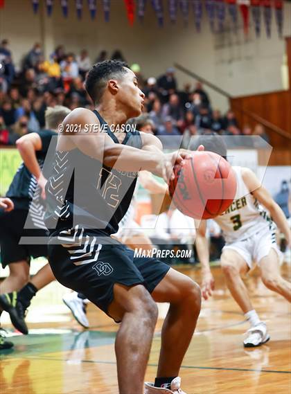 Thumbnail 1 in Del Oro vs Placer (Kendall Arnett Tournament) photogallery.
