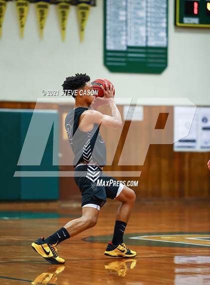 Thumbnail 3 in Del Oro vs Placer (Kendall Arnett Tournament) photogallery.