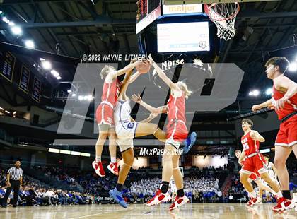 Thumbnail 3 in Dixie Heights vs Covington Catholic (9th Region Championship) photogallery.