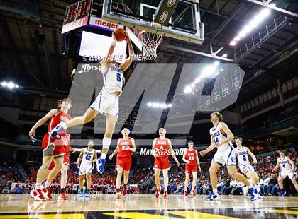 Thumbnail 1 in Dixie Heights vs Covington Catholic (9th Region Championship) photogallery.