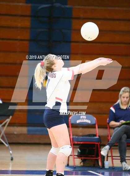 Thumbnail 1 in Scotland @ Terry Sanford photogallery.