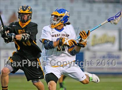 Thumbnail 2 in West Islip vs. Lakeland-Panas (NYSPHSAA Class A Semifinal) photogallery.