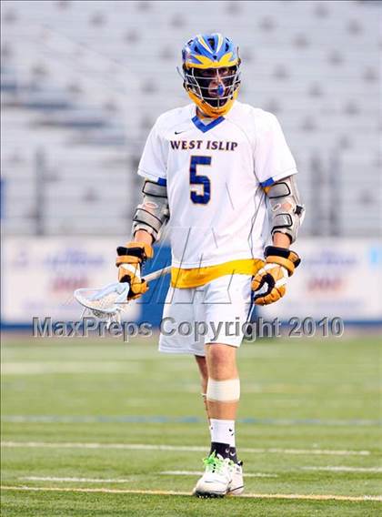 Thumbnail 2 in West Islip vs. Lakeland-Panas (NYSPHSAA Class A Semifinal) photogallery.