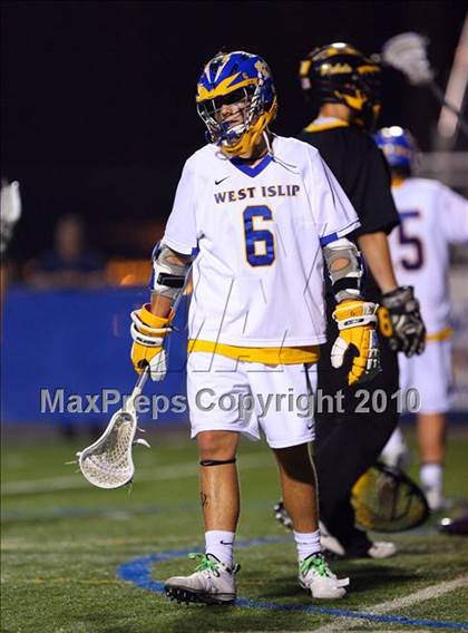 Thumbnail 1 in West Islip vs. Lakeland-Panas (NYSPHSAA Class A Semifinal) photogallery.