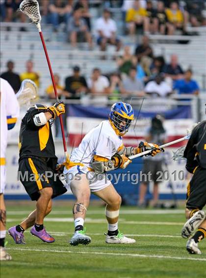 Thumbnail 2 in West Islip vs. Lakeland-Panas (NYSPHSAA Class A Semifinal) photogallery.