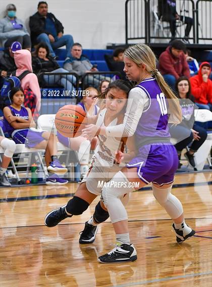 Thumbnail 2 in Caldwell vs Florence photogallery.