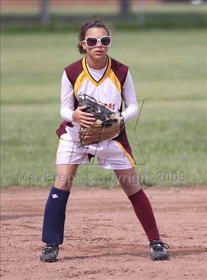 Thumbnail 3 in Iroquois vs Cheektowaga (Section 6 Class A Prequarterfinal) photogallery.