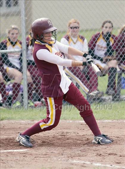 Thumbnail 1 in Iroquois vs Cheektowaga (Section 6 Class A Prequarterfinal) photogallery.