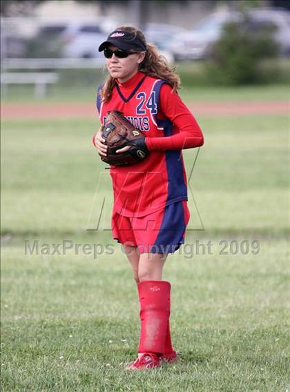 Thumbnail 2 in Iroquois vs Cheektowaga (Section 6 Class A Prequarterfinal) photogallery.