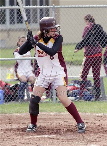 Thumbnail 3 in Iroquois vs Cheektowaga (Section 6 Class A Prequarterfinal) photogallery.