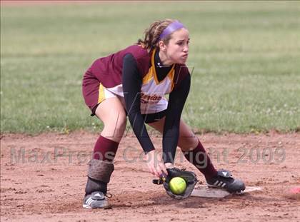 Thumbnail 1 in Iroquois vs Cheektowaga (Section 6 Class A Prequarterfinal) photogallery.