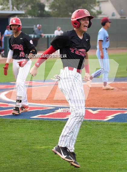 Thumbnail 3 in Tompkins vs Katy photogallery.