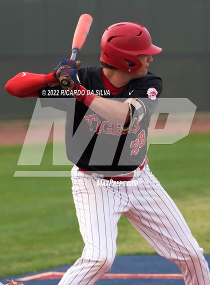 Thumbnail 2 in Tompkins vs Katy photogallery.