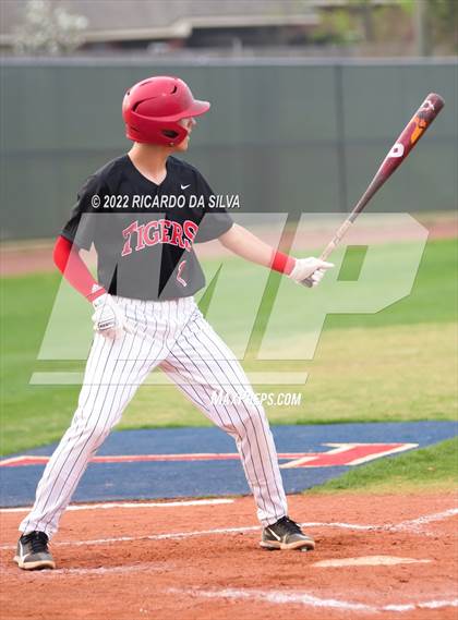 Thumbnail 2 in Tompkins vs Katy photogallery.