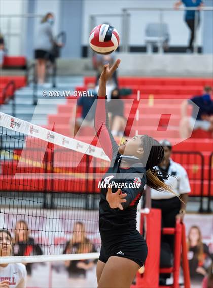 Thumbnail 3 in Coppell @ Marcus photogallery.