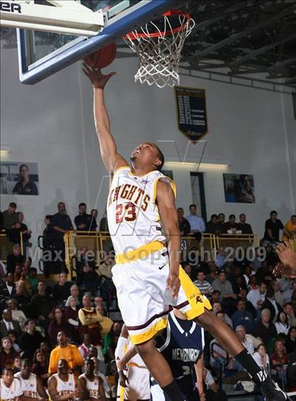 Thumbnail 3 in Mt. Vernon vs Newburgh Free Academy (NYSPHSAA Regional Final) photogallery.