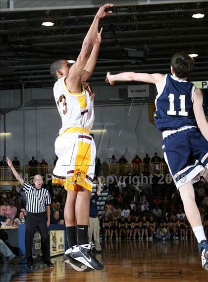 Thumbnail 3 in Mt. Vernon vs Newburgh Free Academy (NYSPHSAA Regional Final) photogallery.