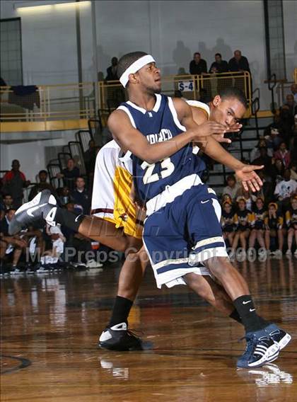 Thumbnail 3 in Mt. Vernon vs Newburgh Free Academy (NYSPHSAA Regional Final) photogallery.