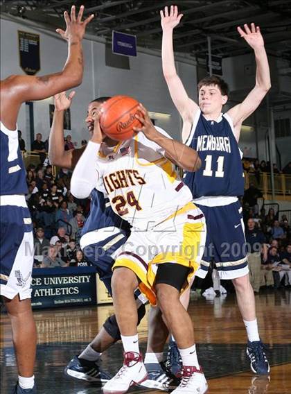 Thumbnail 3 in Mt. Vernon vs Newburgh Free Academy (NYSPHSAA Regional Final) photogallery.