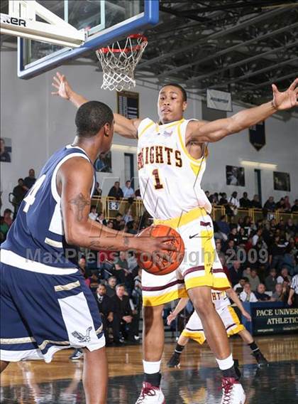 Thumbnail 2 in Mt. Vernon vs Newburgh Free Academy (NYSPHSAA Regional Final) photogallery.