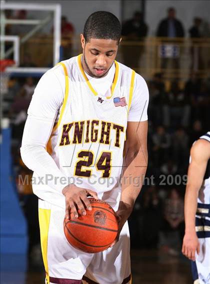 Thumbnail 1 in Mt. Vernon vs Newburgh Free Academy (NYSPHSAA Regional Final) photogallery.