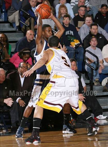 Thumbnail 2 in Mt. Vernon vs Newburgh Free Academy (NYSPHSAA Regional Final) photogallery.