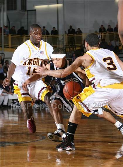 Thumbnail 3 in Mt. Vernon vs Newburgh Free Academy (NYSPHSAA Regional Final) photogallery.