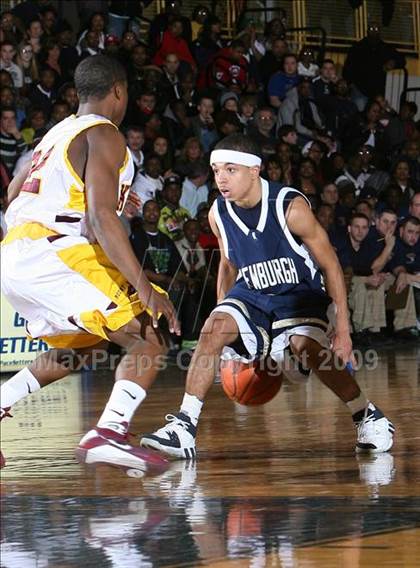 Thumbnail 3 in Mt. Vernon vs Newburgh Free Academy (NYSPHSAA Regional Final) photogallery.