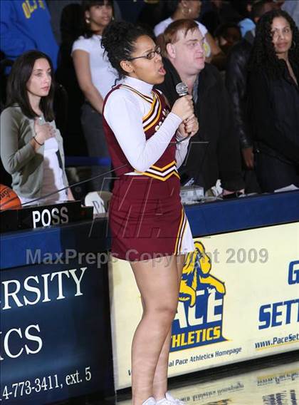Thumbnail 2 in Mt. Vernon vs Newburgh Free Academy (NYSPHSAA Regional Final) photogallery.