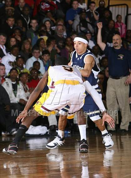 Thumbnail 1 in Mt. Vernon vs Newburgh Free Academy (NYSPHSAA Regional Final) photogallery.