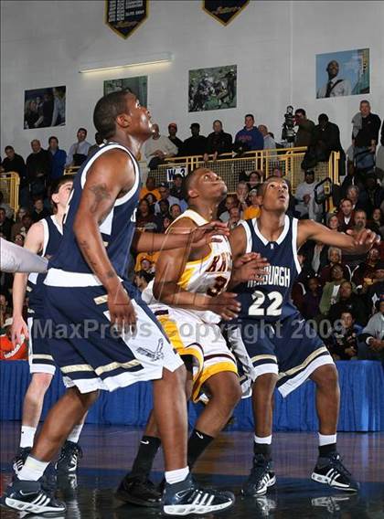 Thumbnail 1 in Mt. Vernon vs Newburgh Free Academy (NYSPHSAA Regional Final) photogallery.