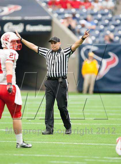 Thumbnail 3 in Katy vs. Langham Creek (UIL 5A Division 2 Area Playoff) photogallery.