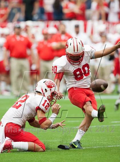 Thumbnail 2 in Katy vs. Langham Creek (UIL 5A Division 2 Area Playoff) photogallery.