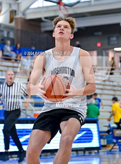 Thumbnail 3 in Washington vs Homestead (IBCA / IHSAA Showcase) photogallery.