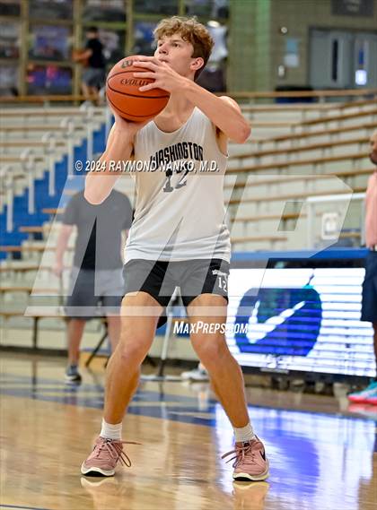 Thumbnail 2 in Washington vs Homestead (IBCA / IHSAA Showcase) photogallery.