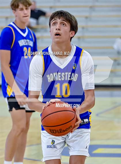 Thumbnail 1 in Washington vs Homestead (IBCA / IHSAA Showcase) photogallery.