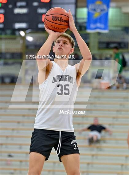 Thumbnail 1 in Washington vs Homestead (IBCA / IHSAA Showcase) photogallery.