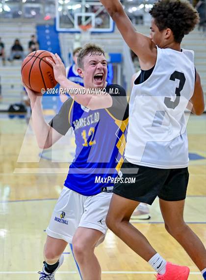 Thumbnail 2 in Washington vs Homestead (IBCA / IHSAA Showcase) photogallery.